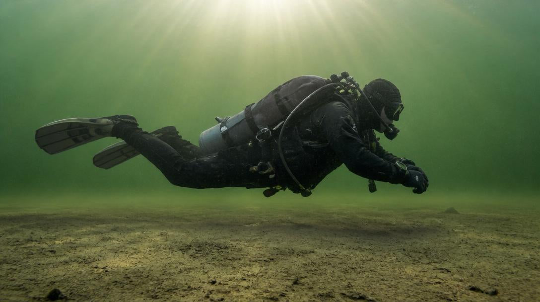 Perfekter Trimm: Frog Kick, Back Kick & die richtige Wasserlage