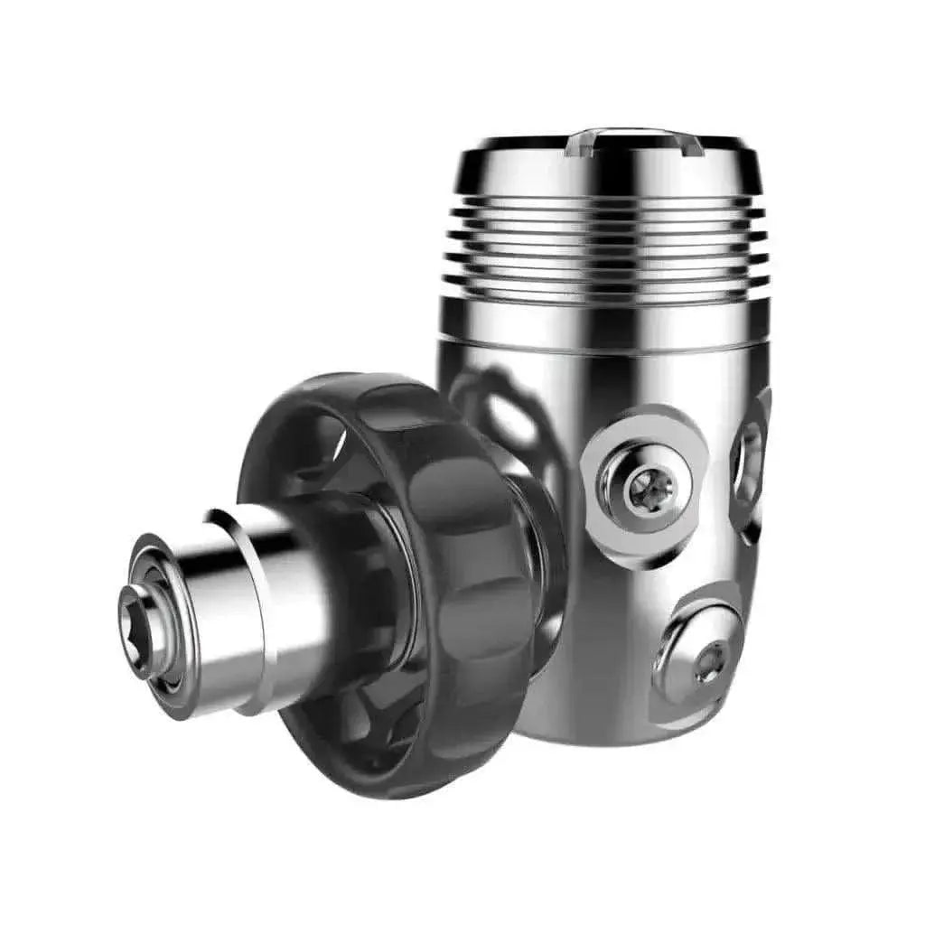 EDX 1ST STAGE DIN 2.0 balanced diaphragm regulator in chromed marine brass.