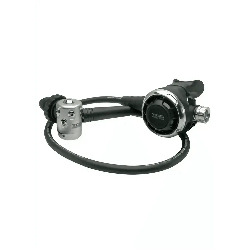 TDS Atemregler Proteus compact regulator with compensated diaphragm and marine brass construction.