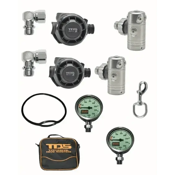 TDS Sidemount Atemregler Set featuring marine brass first and second stages, hoses, manometers, and accessories.