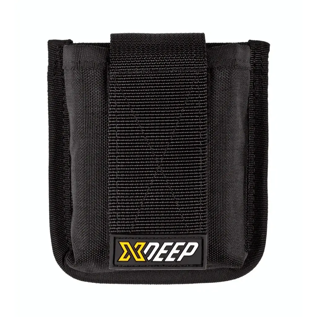 xDeep Backmount Trim Pocket Größe M for optimal diving balance.